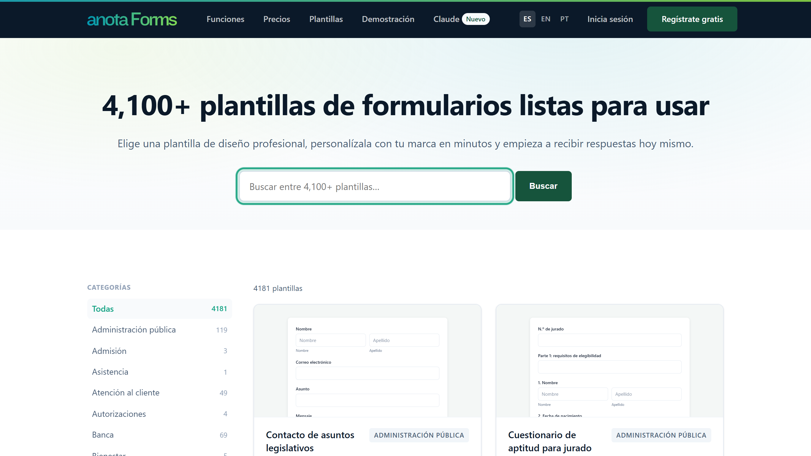 La galería pública con el encabezado 4,100+ plantillas de formularios listas para usar y el cuadro de búsqueda resaltado