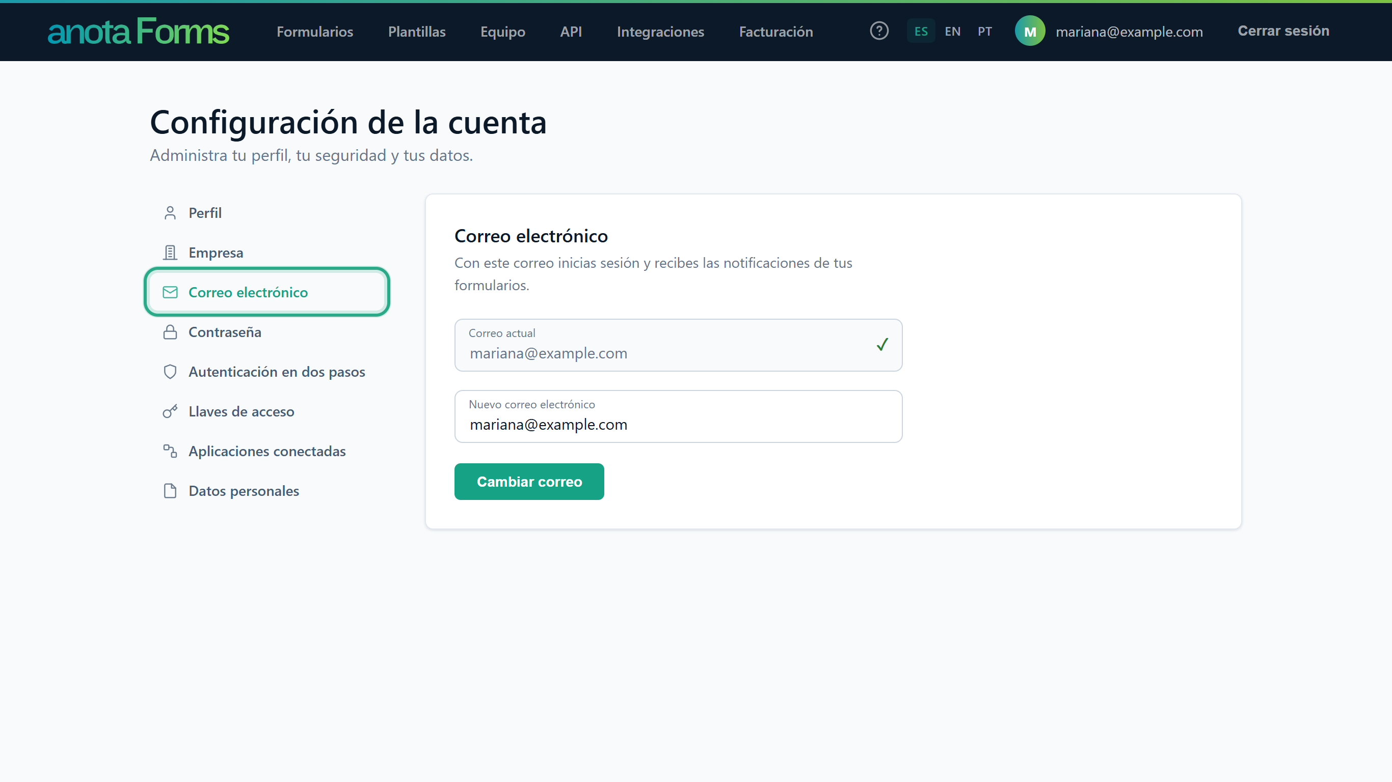 El apartado Correo electrónico de la configuración de la cuenta, con Correo electrónico resaltado en el menú y los cuadros Correo actual y Nuevo correo electrónico a la derecha