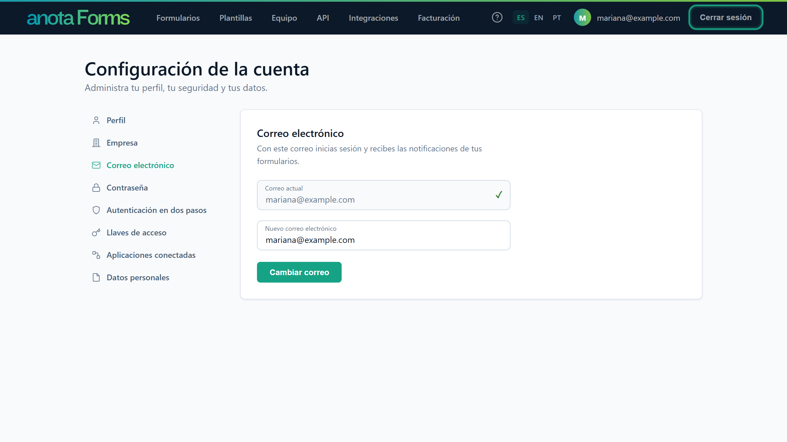 La barra superior con el botón Cerrar sesión resaltado, junto al avatar y el correo
