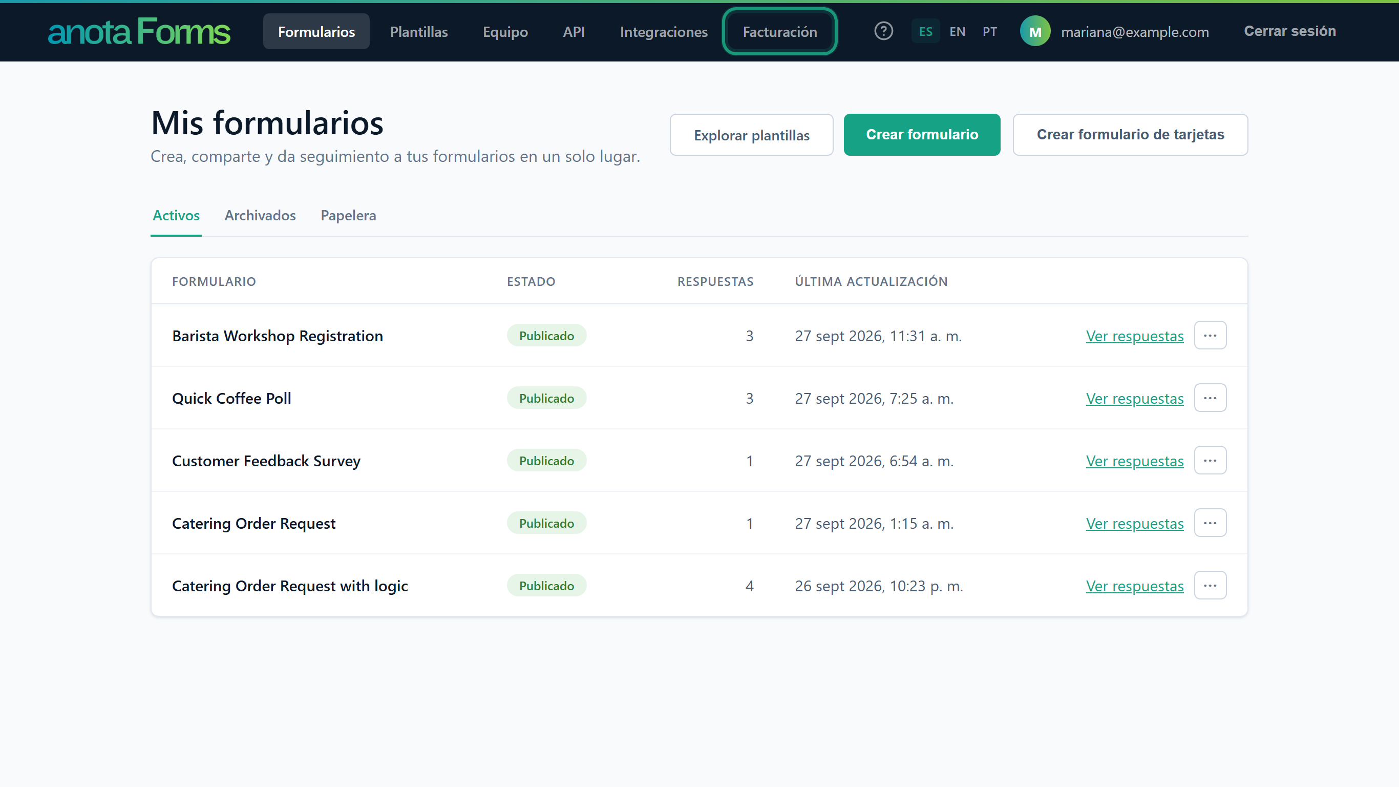 El menú superior con Facturación resaltado, después de Formularios, Plantillas, Equipo, API e Integraciones