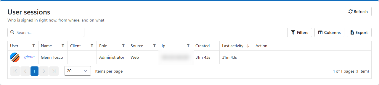 The User sessions list showing one signed-in user with their name, role, source, address, creation time and last activity