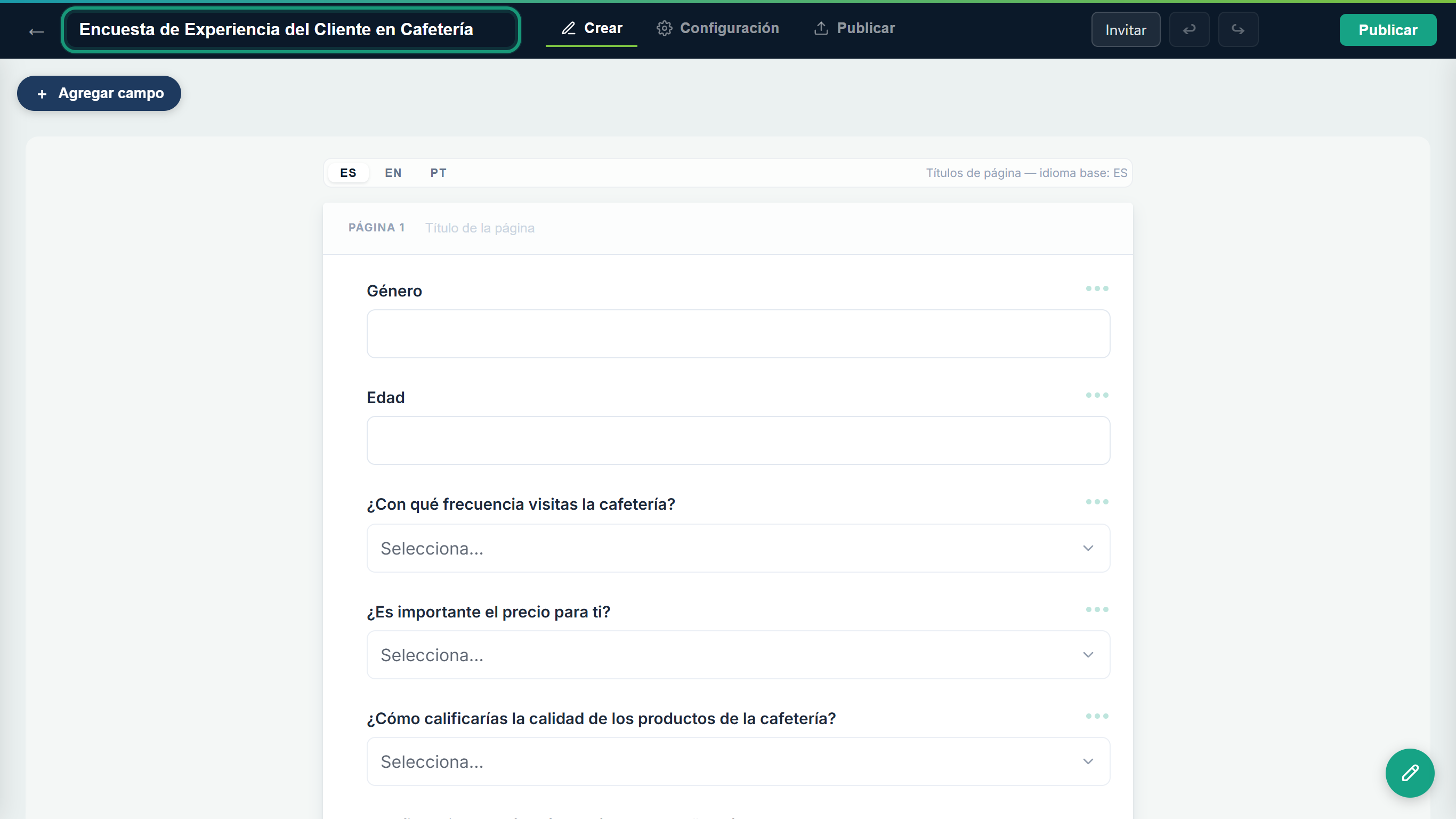 El editor de la Encuesta de Experiencia del Cliente en Cafetería, todavía en borrador, con su título resaltado arriba a la izquierda; el botón de arriba a la derecha dice Publicar