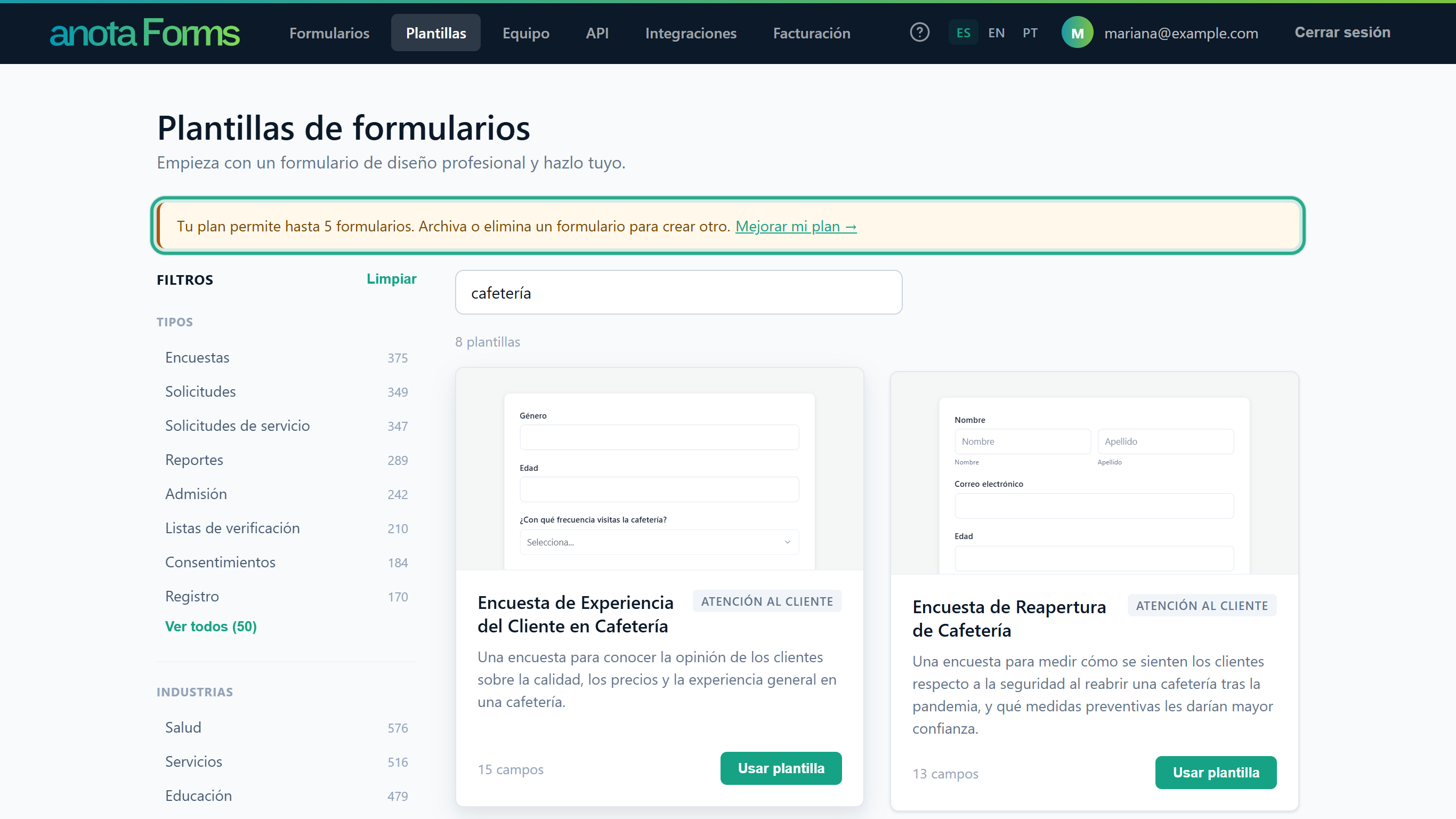 La página Plantillas de formularios con el mensaje Tu plan permite hasta 5 formularios. Archiva o elimina un formulario para crear otro. y el enlace Mejorar mi plan, resaltado