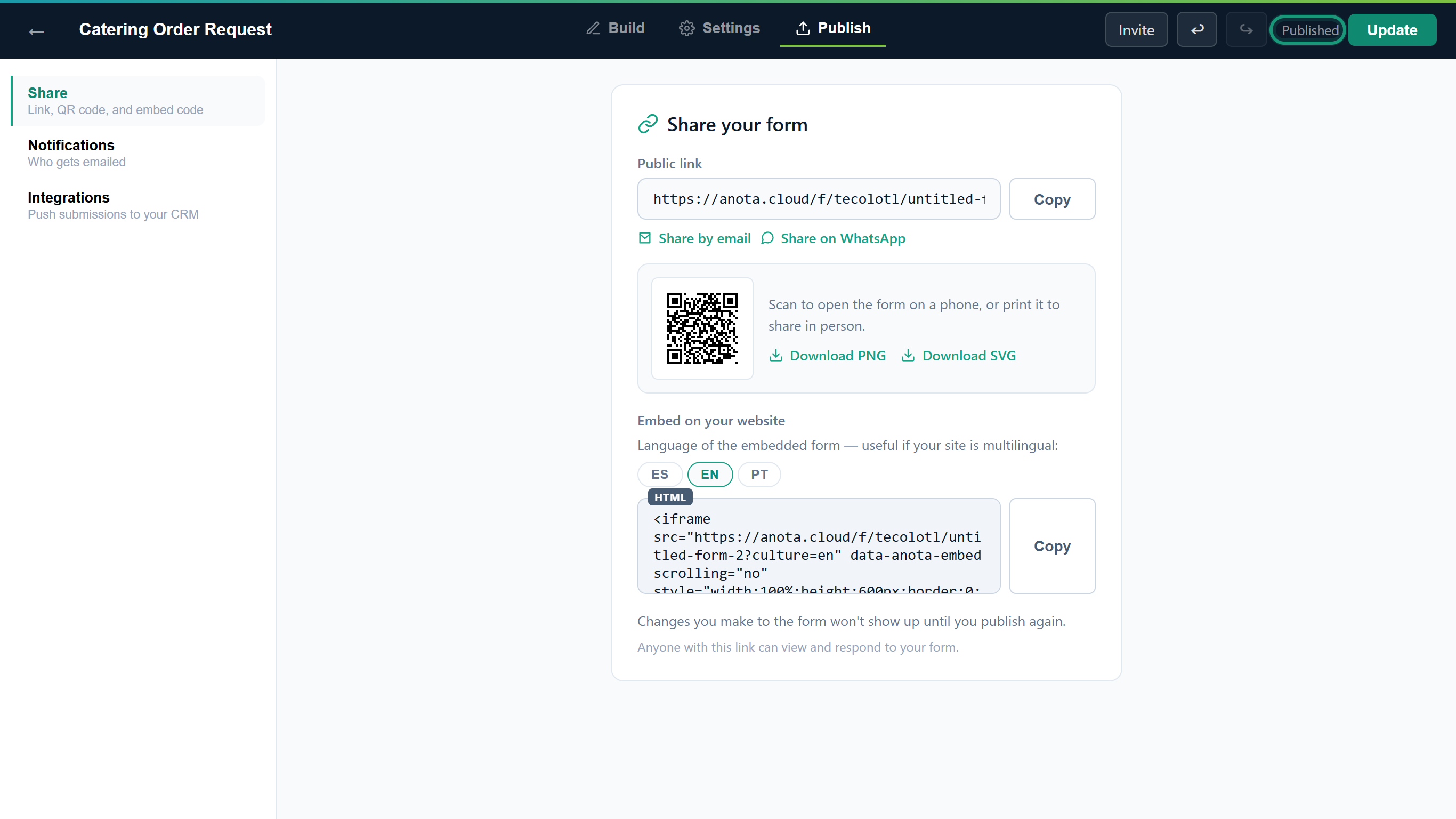 The Publish tab after Update, with the Published status outlined in the top bar and the Share your form panel below